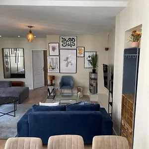 https://saint-martin-family-apartment.fr-paris.fr